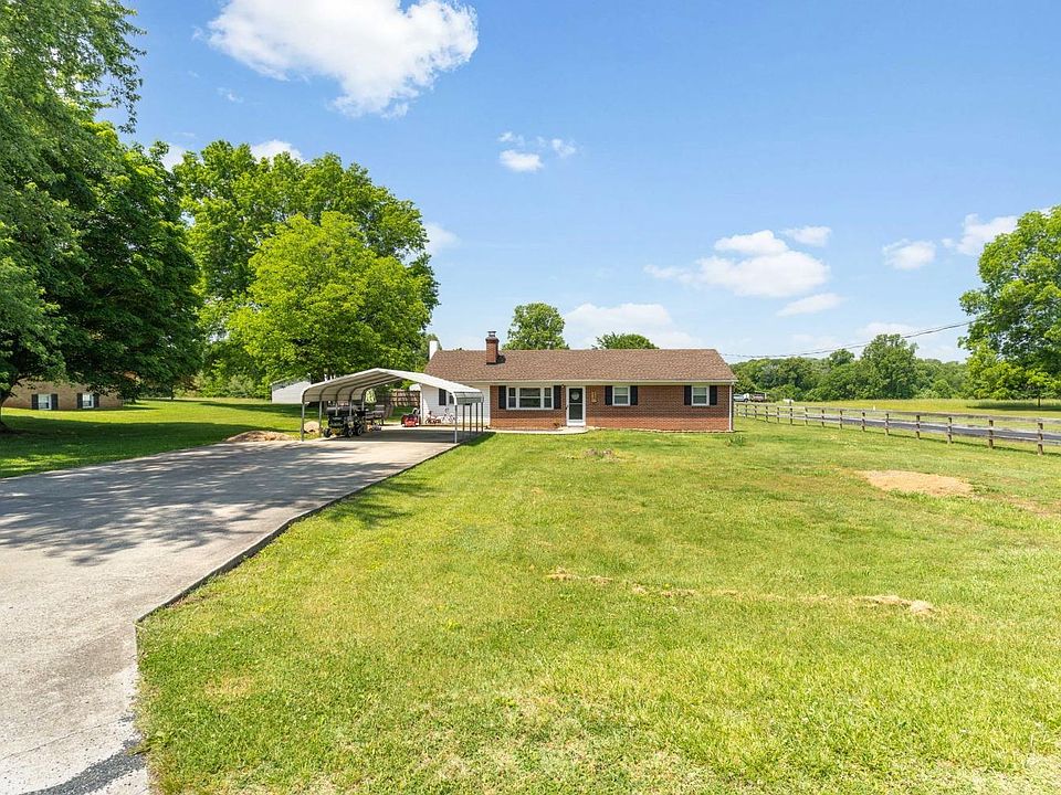 1st image of 222 Camden Dr