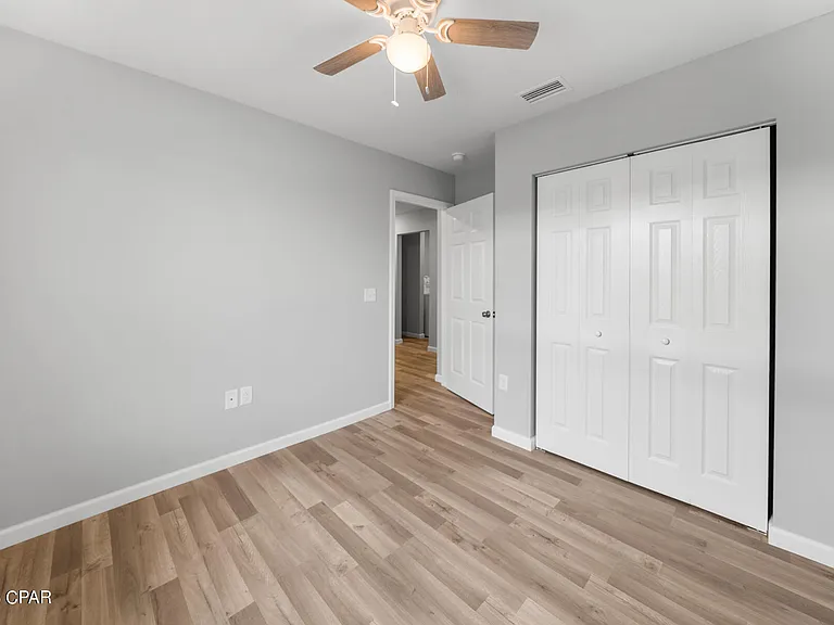 3109 E 2nd Plz — Photo 5