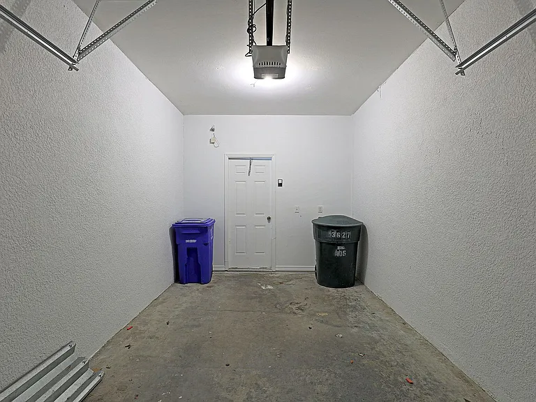 3629 Pine Oak Cir #102 — Photo 20