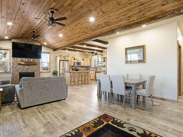 2722 Church Ln, Overgaard, AZ 85933