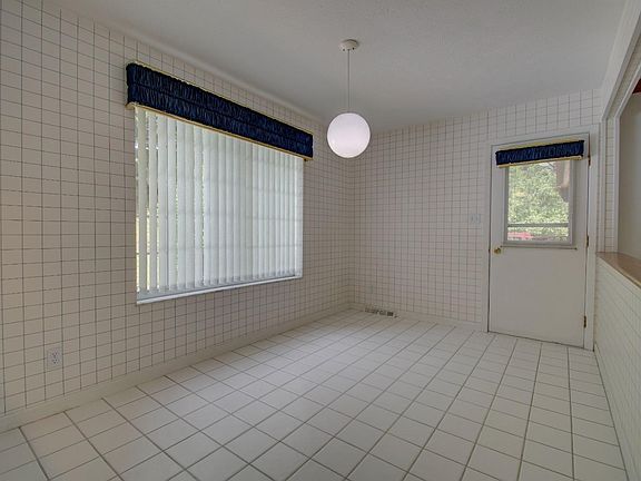 4th image of 6367 Terra Ct