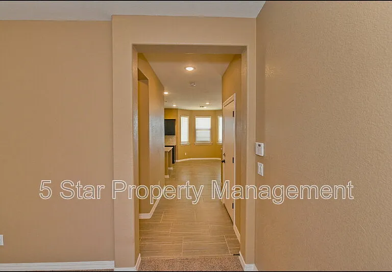 4628 Marisabel Azcarate St — Photo 9