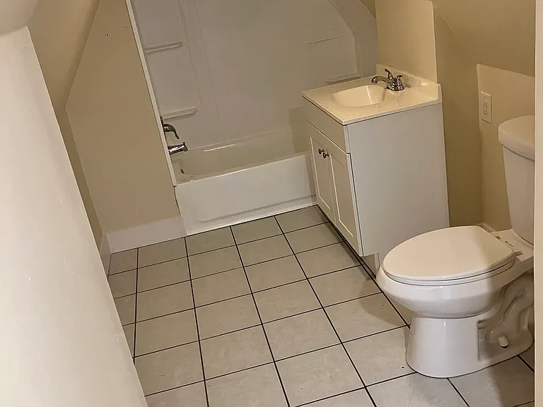 451 Columbus Ave #C — Photo 7