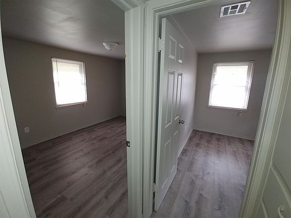 5th image of 3700 Mallard Dr