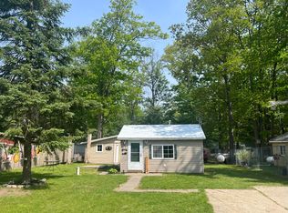 5260 Rose St, Gladwin, MI 48624