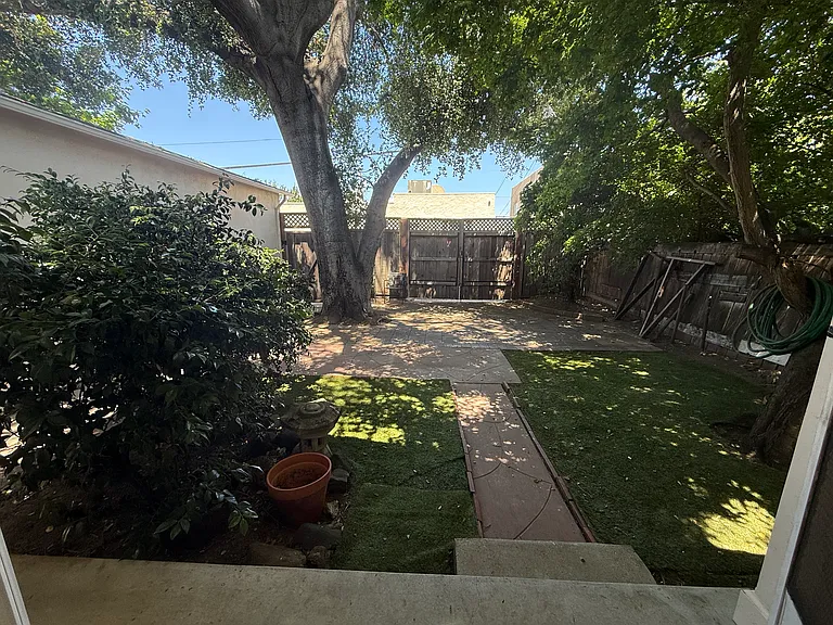 601 S Idaho St — Photo 12