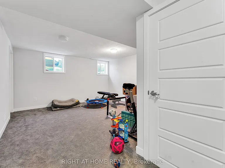 67 Kindred Row — Photo 22