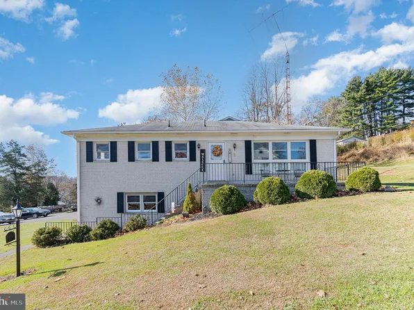 2530 Brad St, Bowmansdale, PA 17055