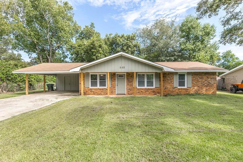 112 Galahad Dr photo 1