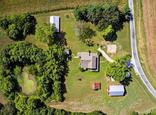 3260 Altes Rd, Fults, IL 62244