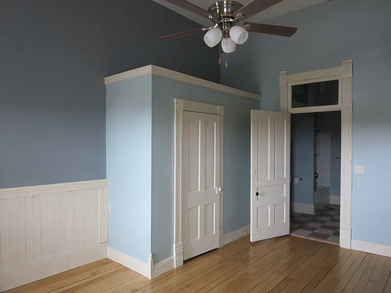111 Keller Ave N #1 — Photo 8