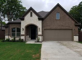 1825 Avenue E, Grand Prairie, TX 75051