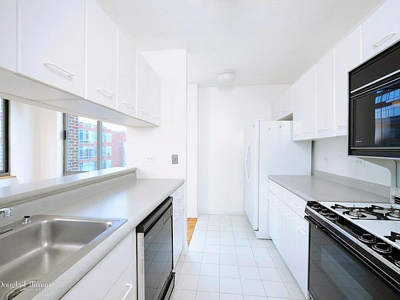3rd image of 2 S End Ave APT 6P
