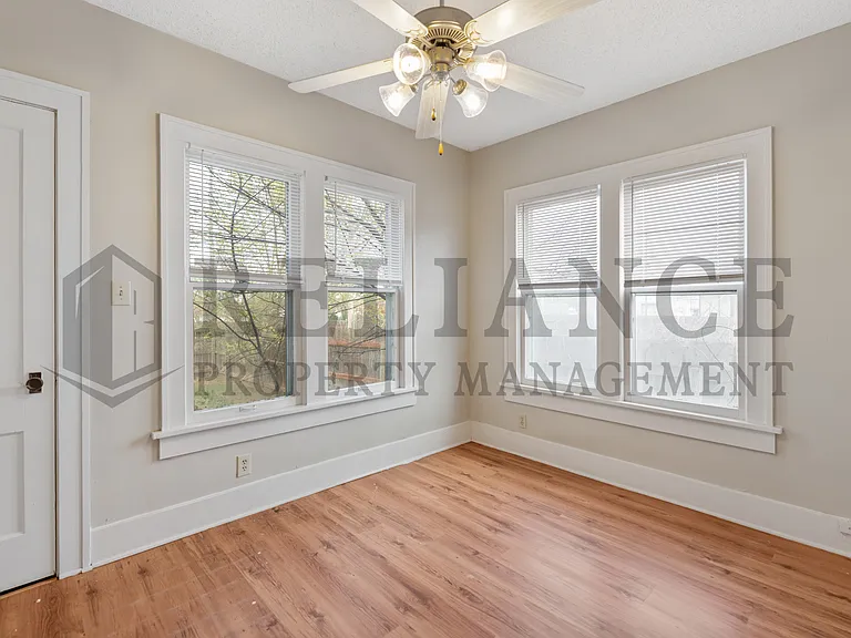 439 N Lorraine Ave — Photo 23