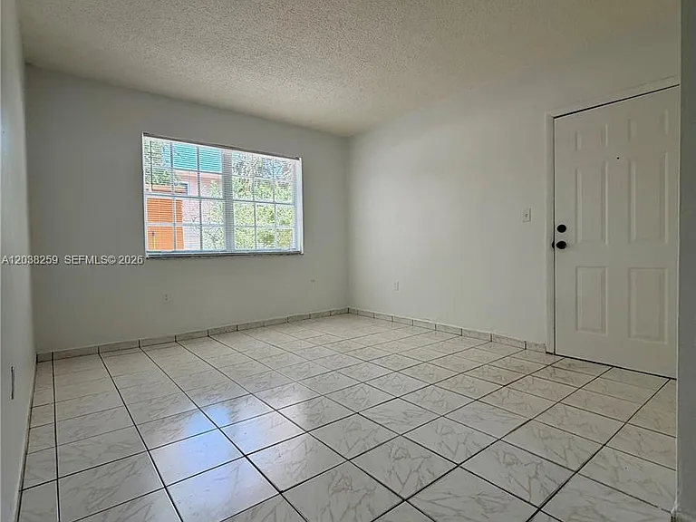 4340 NW 11th St #3 — Photo 2