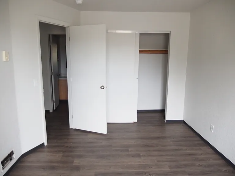 1536 Northwood Dr — Photo 5