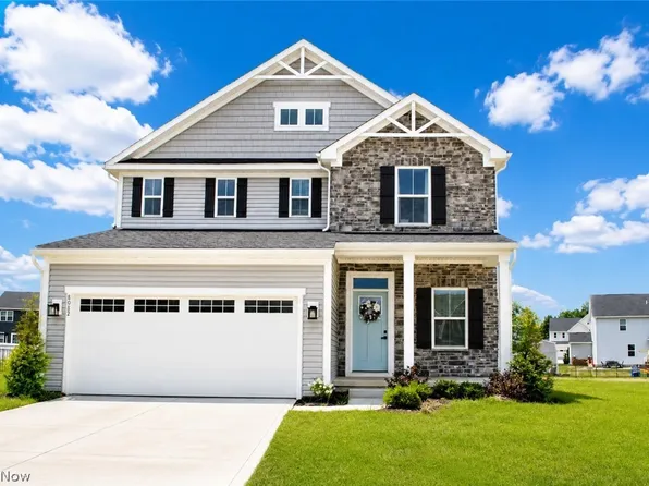 8082 Cora Ct, North Ridgeville, OH 44039