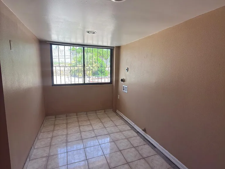 6115 Tesuque Dr — Photo 7