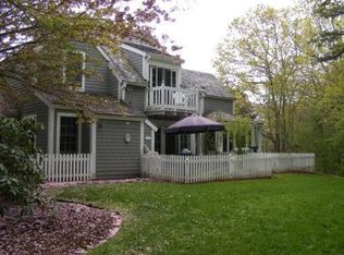 30 Flying Cloud Cir, Mashpee, MA 02649