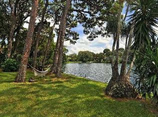 1606 N Lake Shore Dr, Sarasota, FL 34231