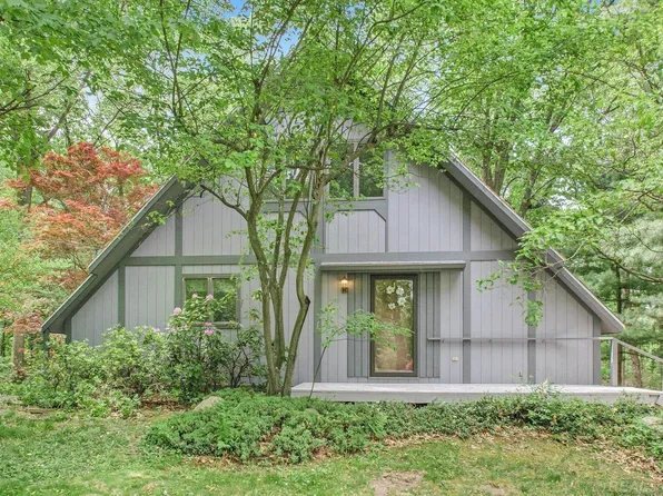 26561 Marcellus Hwy, Dowagiac, MI 49047