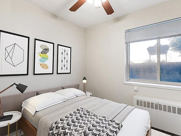 3rd image of 1460 Jasmine St APT 2