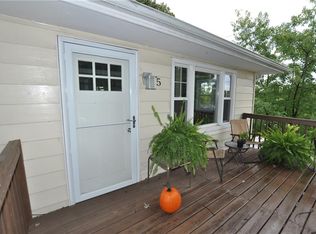 5 Hillside Ave, Des Moines, IA 50315