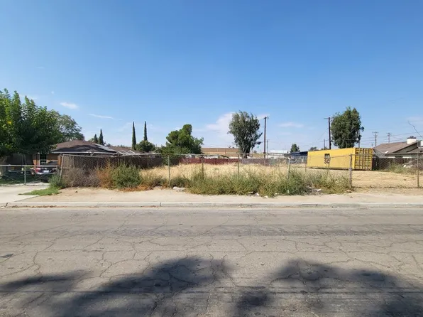1304 Feliz Dr, Bakersfield, CA 93307
