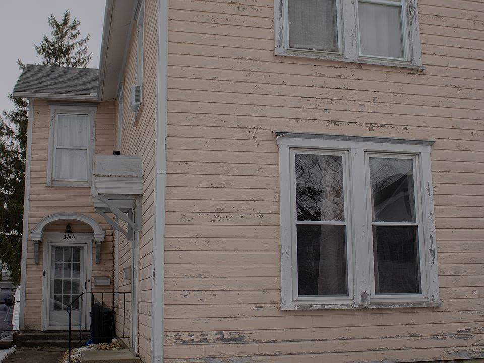 1st image of 214 E Church St #216