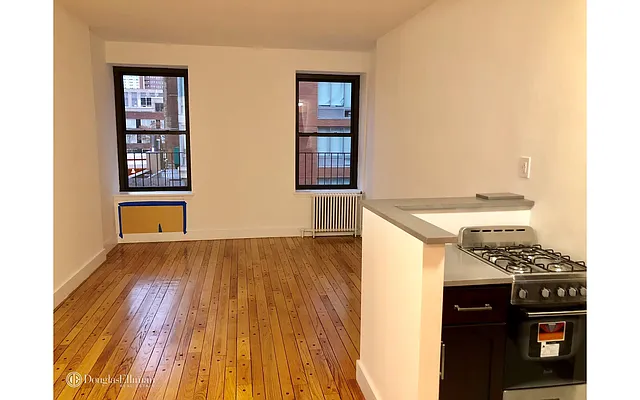 Rented by Douglas Elliman | media 7