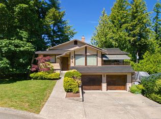 800 Seamist Pl, Saanich, BC V8Y 2R4