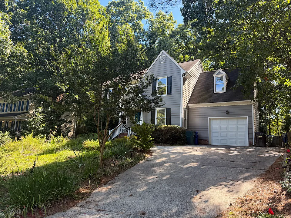 525 Tall Oaks Dr