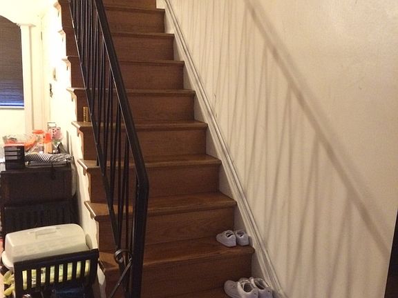1st floor steps to upstairs