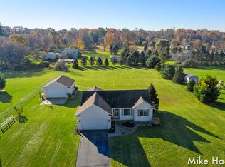 11397 Foreman Farms Ct, Lowell, MI 49331