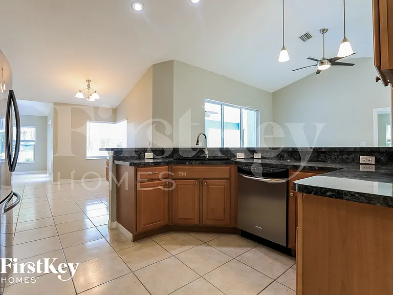 1200 Wise Dr — Photo 5