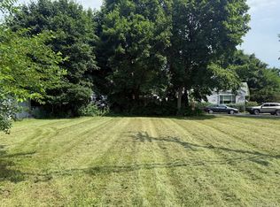 2920 Hensman St, Keego Harbor, MI 48320