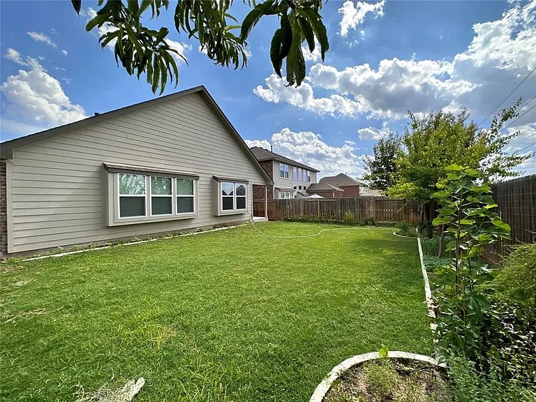 5612 Sabbia Dr — Photo 35