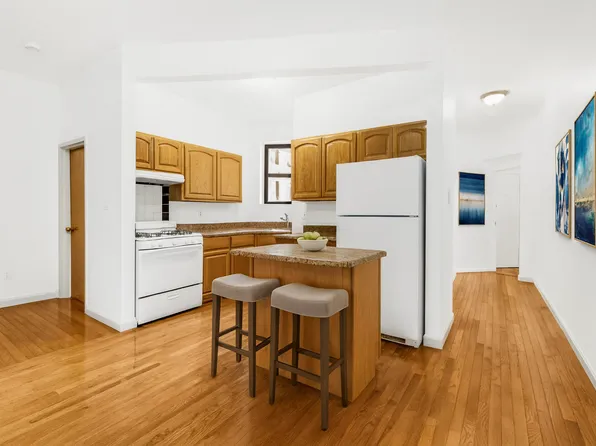 1608 Amsterdam Avenue image 11 of 29