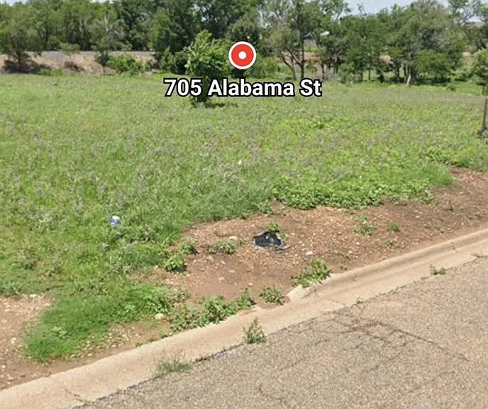 705 Alabama St — Photo 4