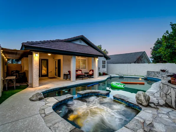 9657 Marble Peak Ct, Las Vegas, NV 89129