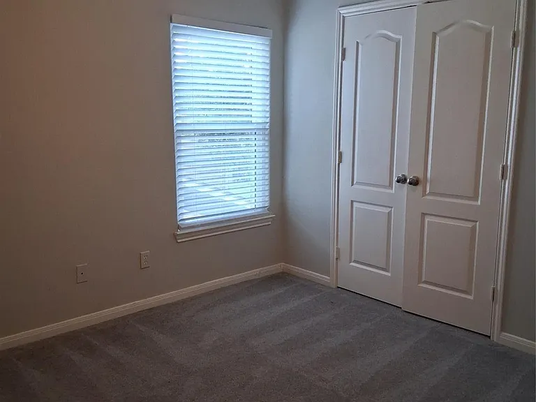 10015 Dawn Brook Dr — Photo 6