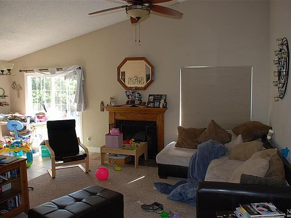 3rd image of 890 Scottsdale Dr
