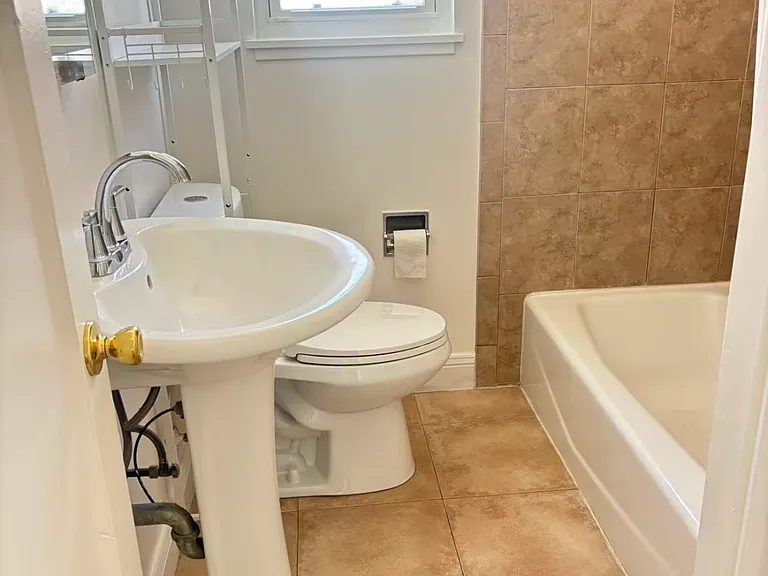 1285 Terra Ave — Photo 6