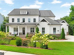 16270 Grand Litchfield Dr, Roswell, GA 30075