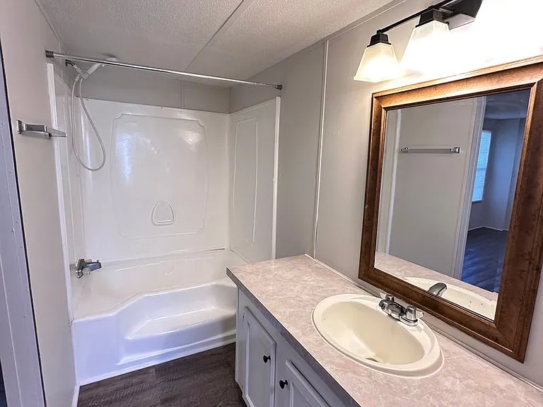 118 Matthias Briggs Dr — Photo 9