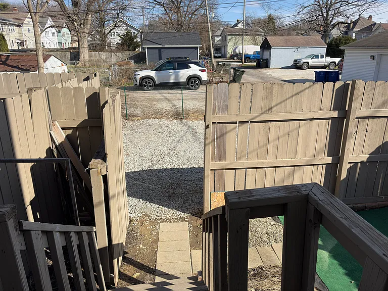 2400 Findley Ave — Photo 8