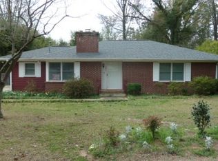 205 W Lee Rd, Taylors, SC 29687