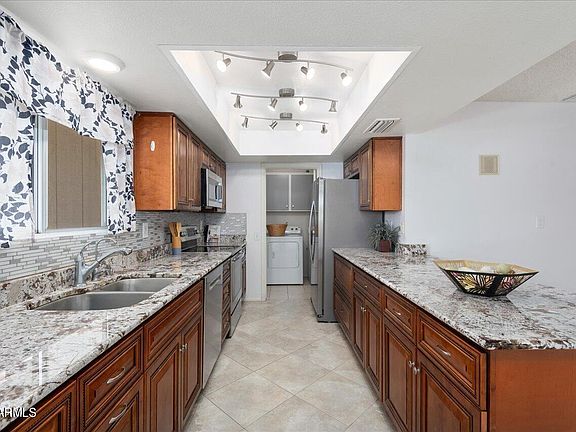 5th image of 13418 W BOLERO Drive