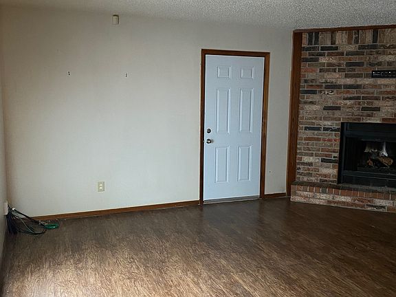 4th image of 12600 Abbotts Way