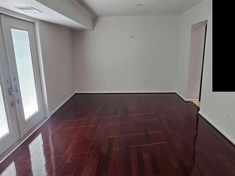 6152 Strasburg Dr — Photo 22